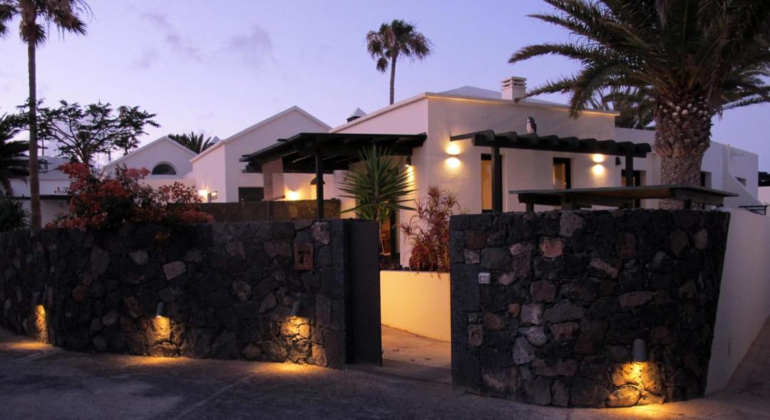 Bungalow Goa Pool View, Playa Roca Residence Sea Front Access - Free Ac - Wifi Costa Teguise Εξωτερικό φωτογραφία