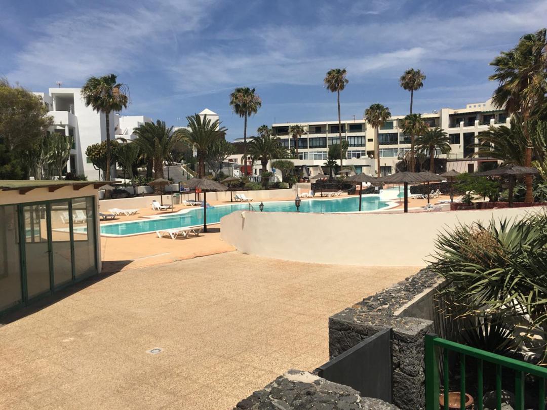 Bungalow Goa Pool View, Playa Roca Residence Sea Front Access - Free Ac - Wifi Costa Teguise Εξωτερικό φωτογραφία
